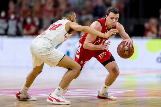 守时乏善可 守时乏善可