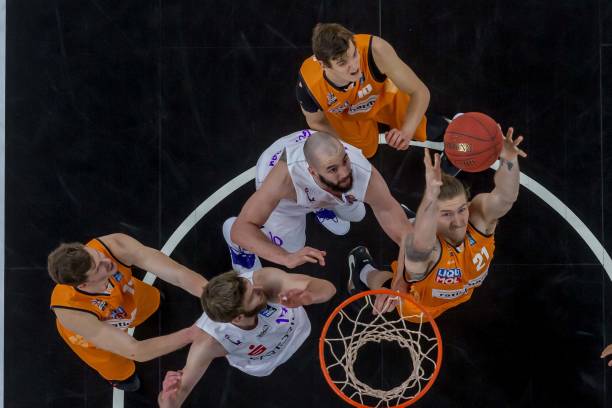 他依然是N 他依然是N