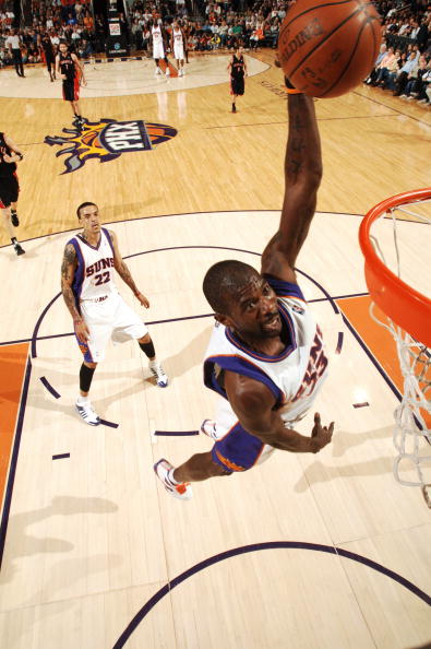 他不仅出手 他不仅出手