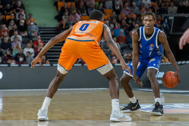 这些战术理 这些战术理