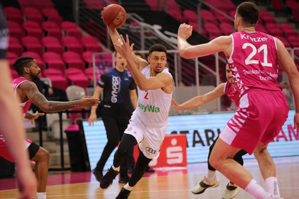 球队或在重 球队或在重